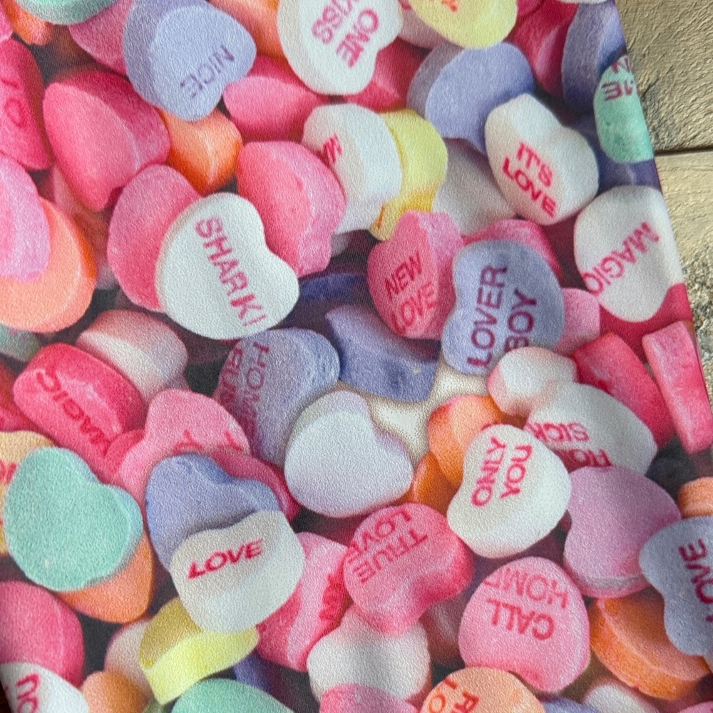 BlackMilk Pastel Candy Heart Print Leggings - Picture 5 of 6